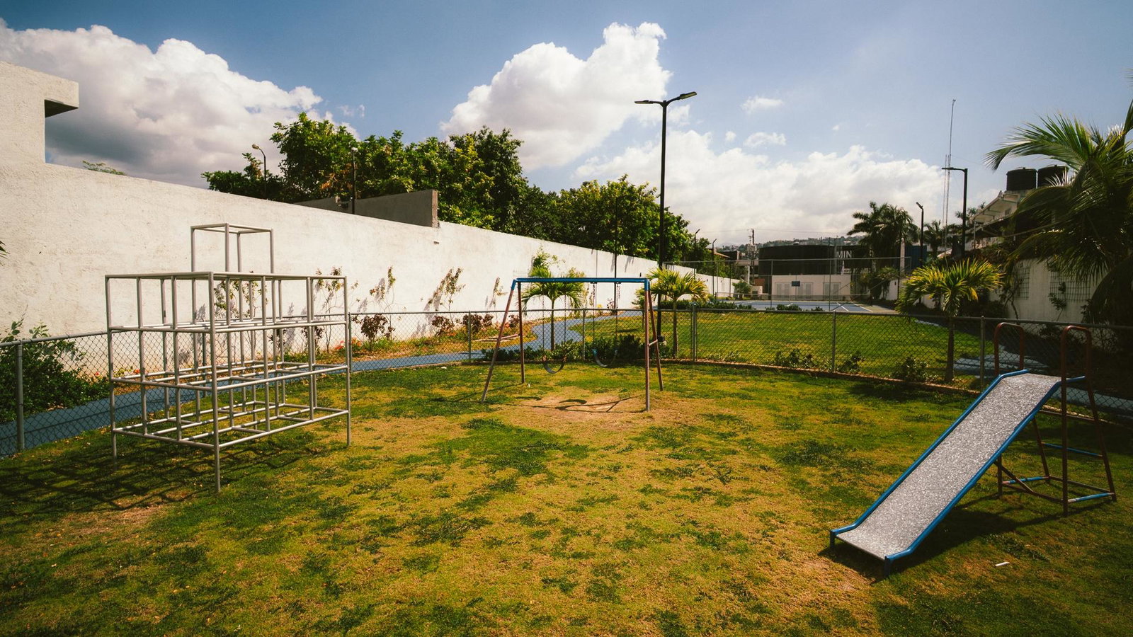 Modern-1-Bedroom-Apartment-for-Rent-at-The-Cambridge-St.-Andrew-Jamaica Fifth image of 109-21 The Cambridge in Kingston 5, St. Andrew, Jamaica - property is For Rent