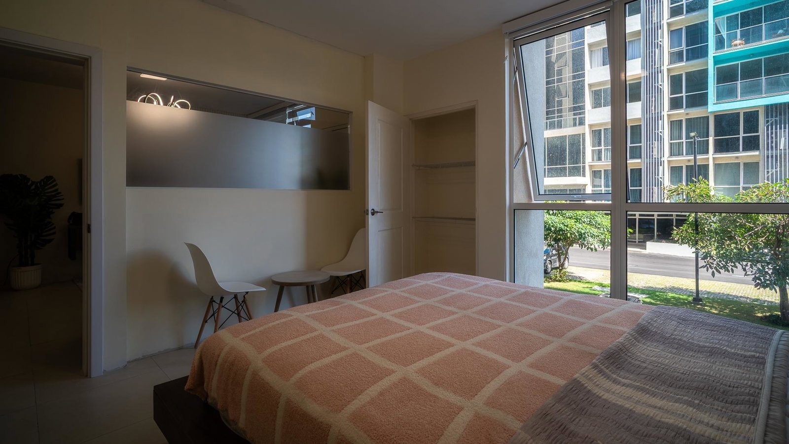 Modern-1-Bedroom-Apartment-for-Rent-at-The-Cambridge-St.-Andrew-Jamaica Sixth image of 109-21 The Cambridge in Kingston 5, St. Andrew, Jamaica - property is For Rent