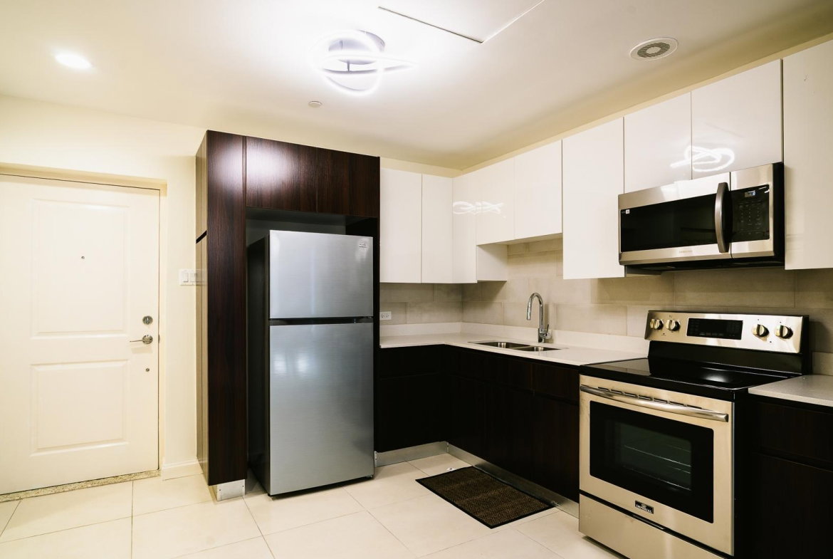 Eighth image of 109-21 The Cambridge in Kingston 5, St. Andrew, Jamaica - property is For Rent