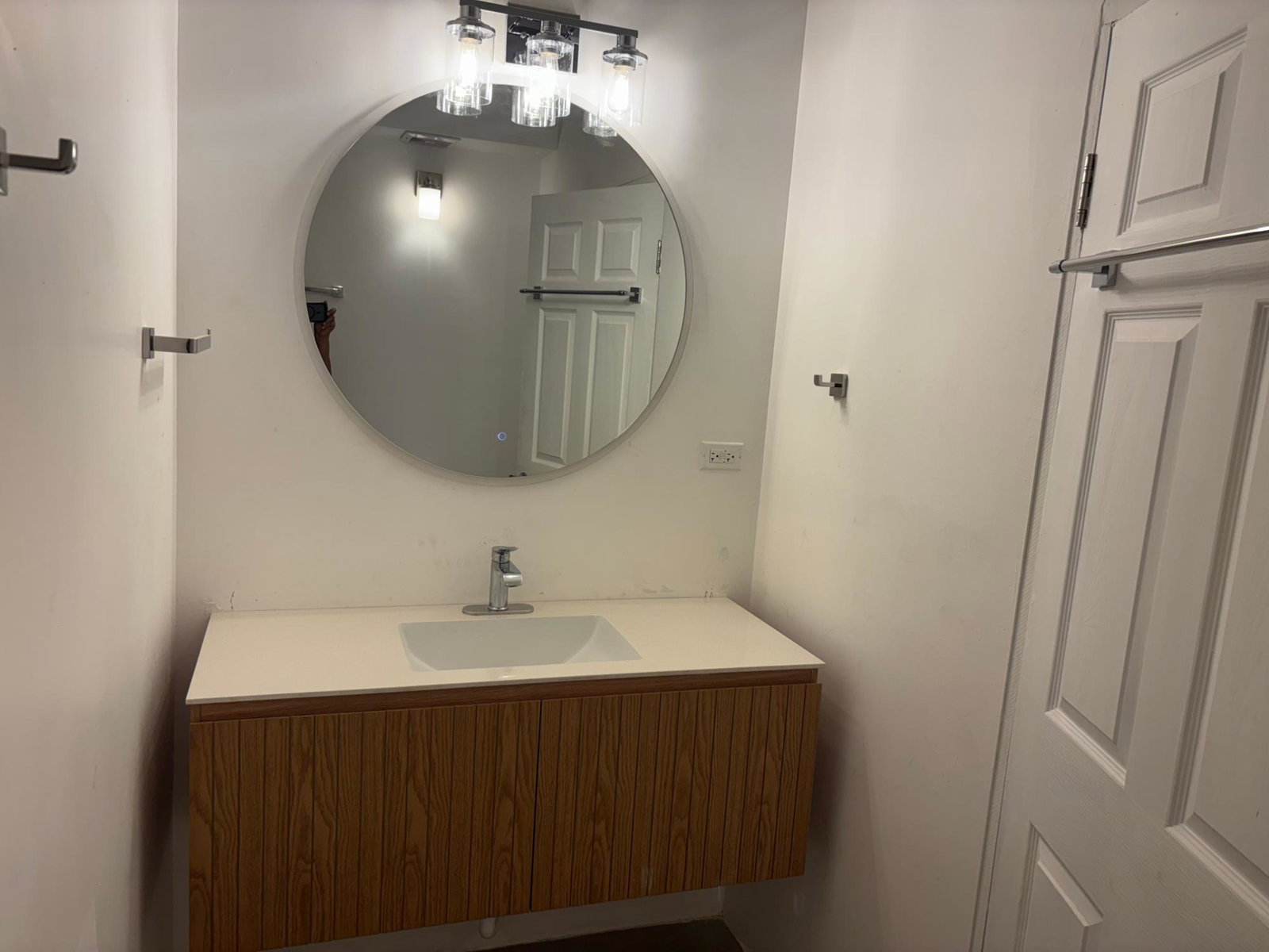 Ninth image of E3-67 Shortwood Road in Kingston 8, St. Andrew, Jamaica - property is For Rent