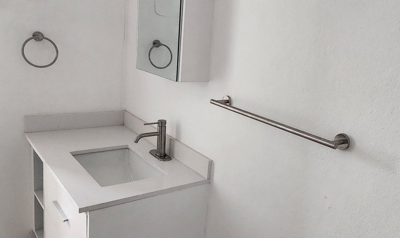 Modern-1-Bedroom-Apartment-for-Rent-in-New-Kingston-St.-Andrew Eleventh image of 7-8-10 Upper Braemar Ave in Kingston 5, St. Andrew, Jamaica - property is For Rent