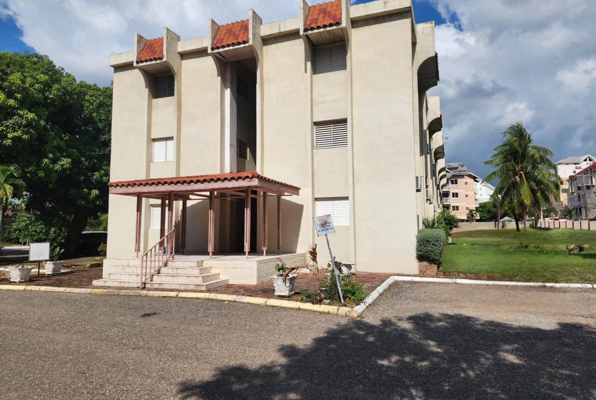 Third image of 40-15-15a Kensington Crescent in Kingston 5, St. Andrew, Jamaica - property is For Rent