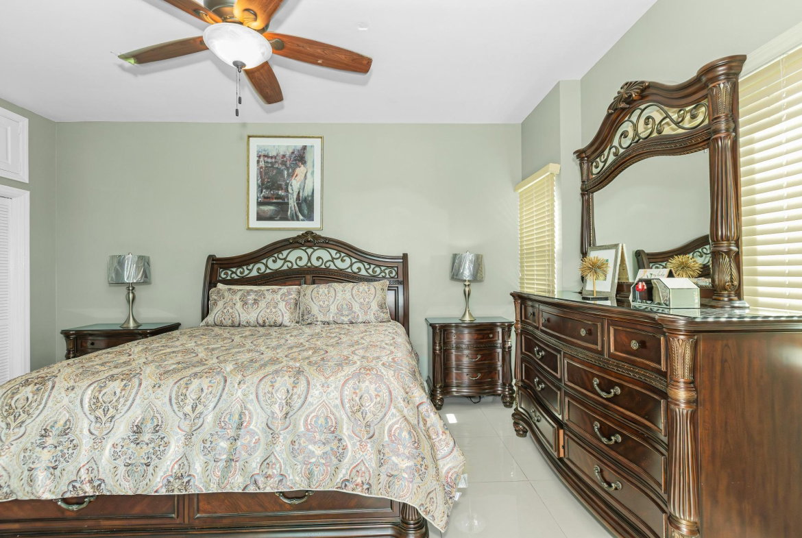 Ninth image of A403-10 Surbiton Road, Harloes in Kingston 10, St. Andrew, Jamaica - property is For Rent