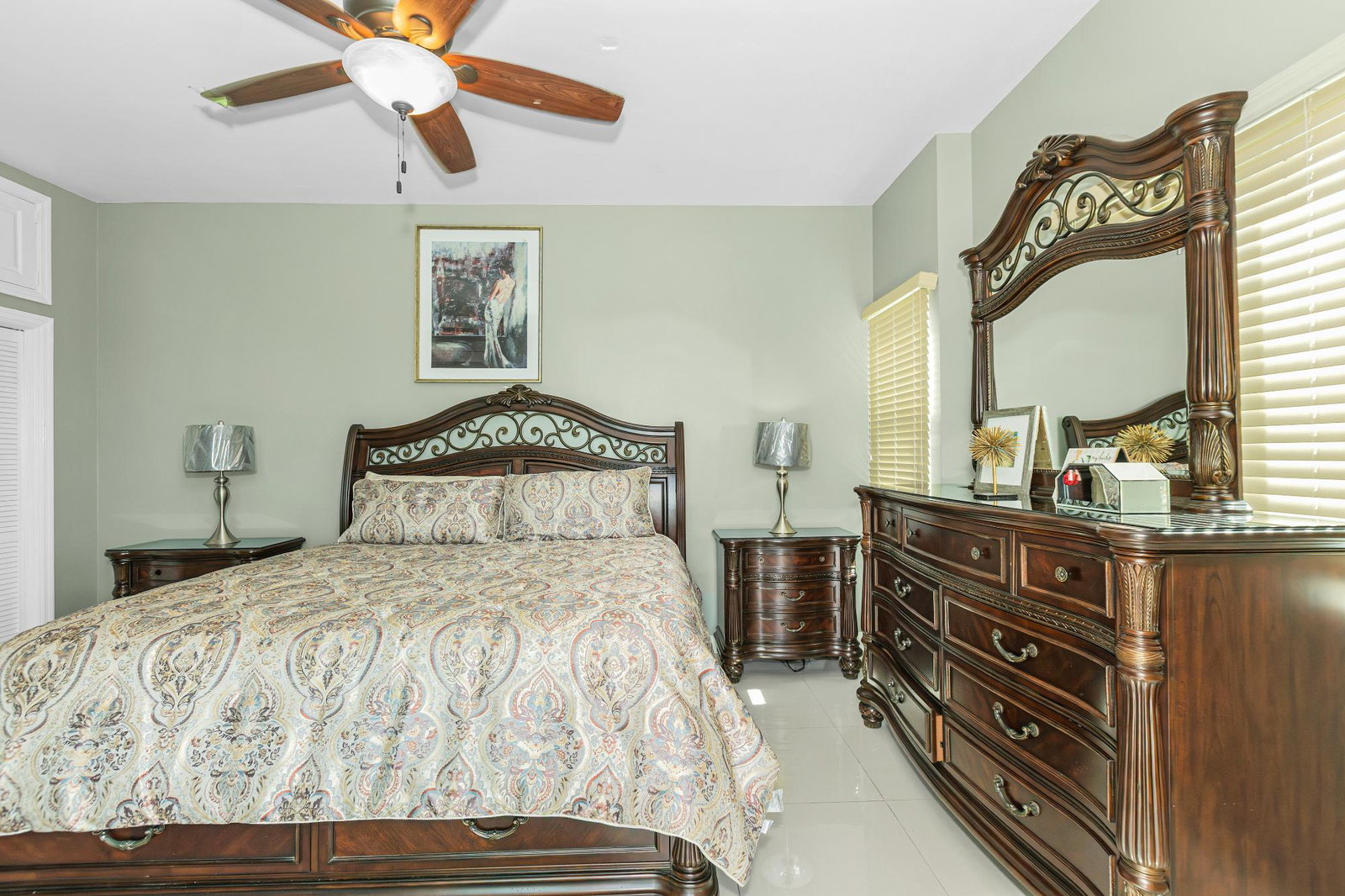 Ninth image of A403-10 Surbiton Road, Harloes in Kingston 10, St. Andrew, Jamaica - property is For Rent