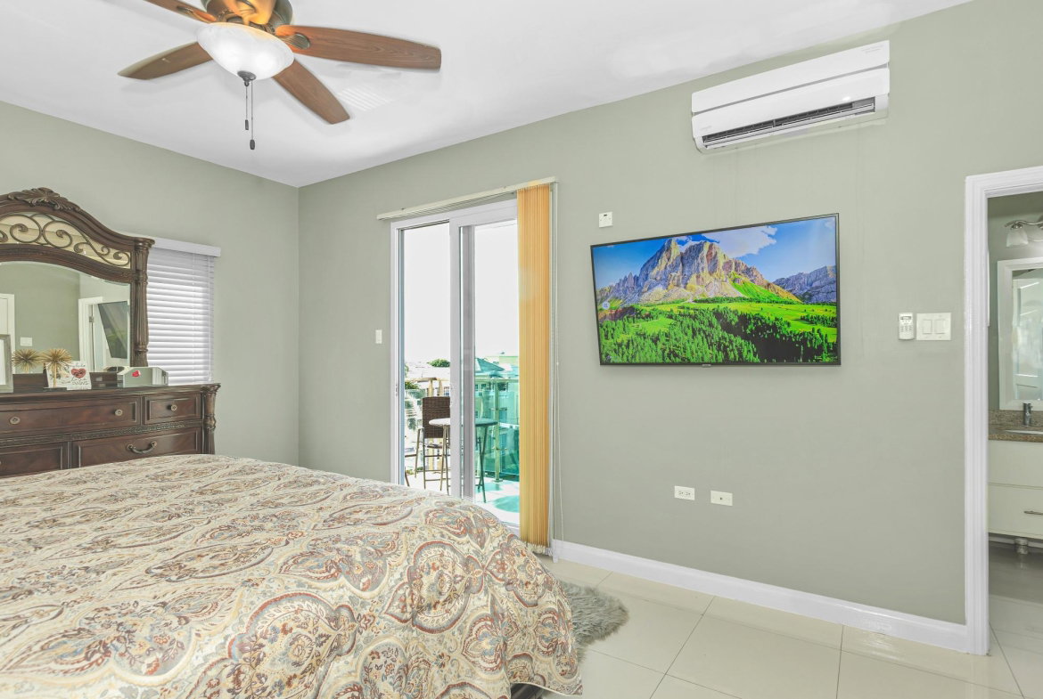 Tenth image of A403-10 Surbiton Road, Harloes in Kingston 10, St. Andrew, Jamaica - property is For Rent