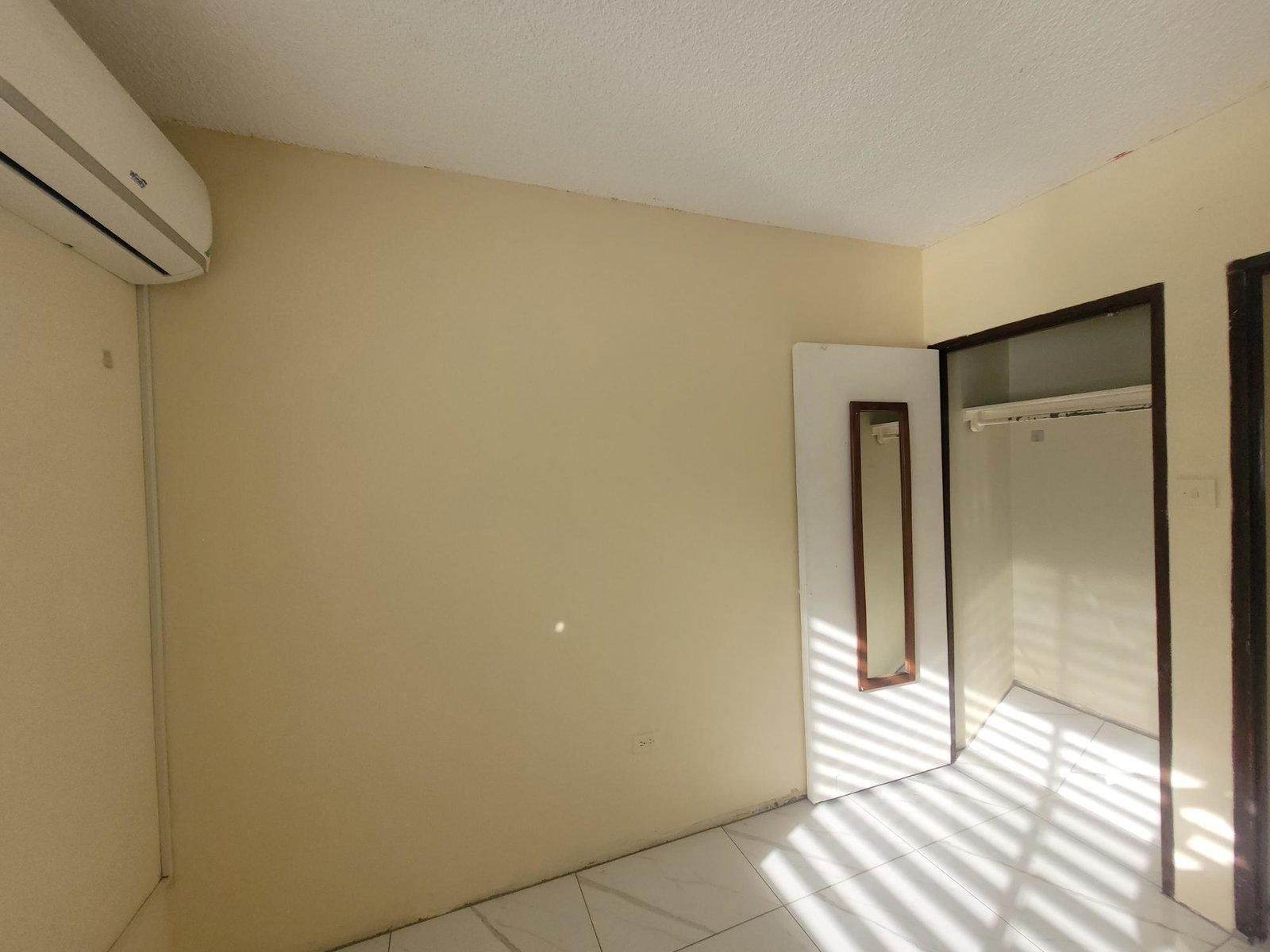 Twenty-First image of 10b-14 Clieveden in Kingston 6, St. Andrew, Jamaica - property is For Rent