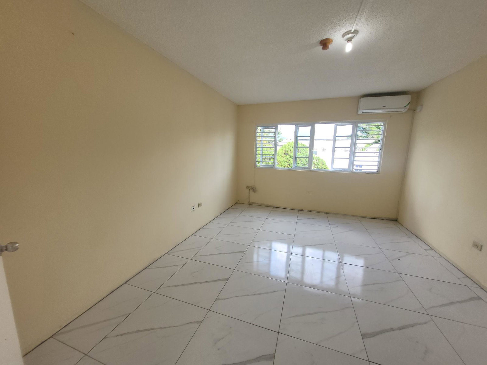 Twenty-Fifth image of 10b-14 Clieveden in Kingston 6, St. Andrew, Jamaica - property is For Rent