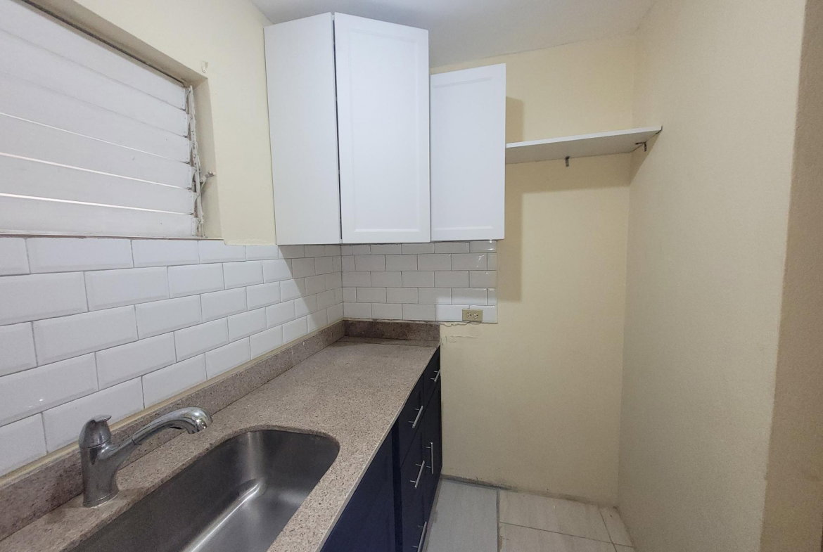 Eighth image of 10b-14 Clieveden in Kingston 6, St. Andrew, Jamaica - property is For Rent