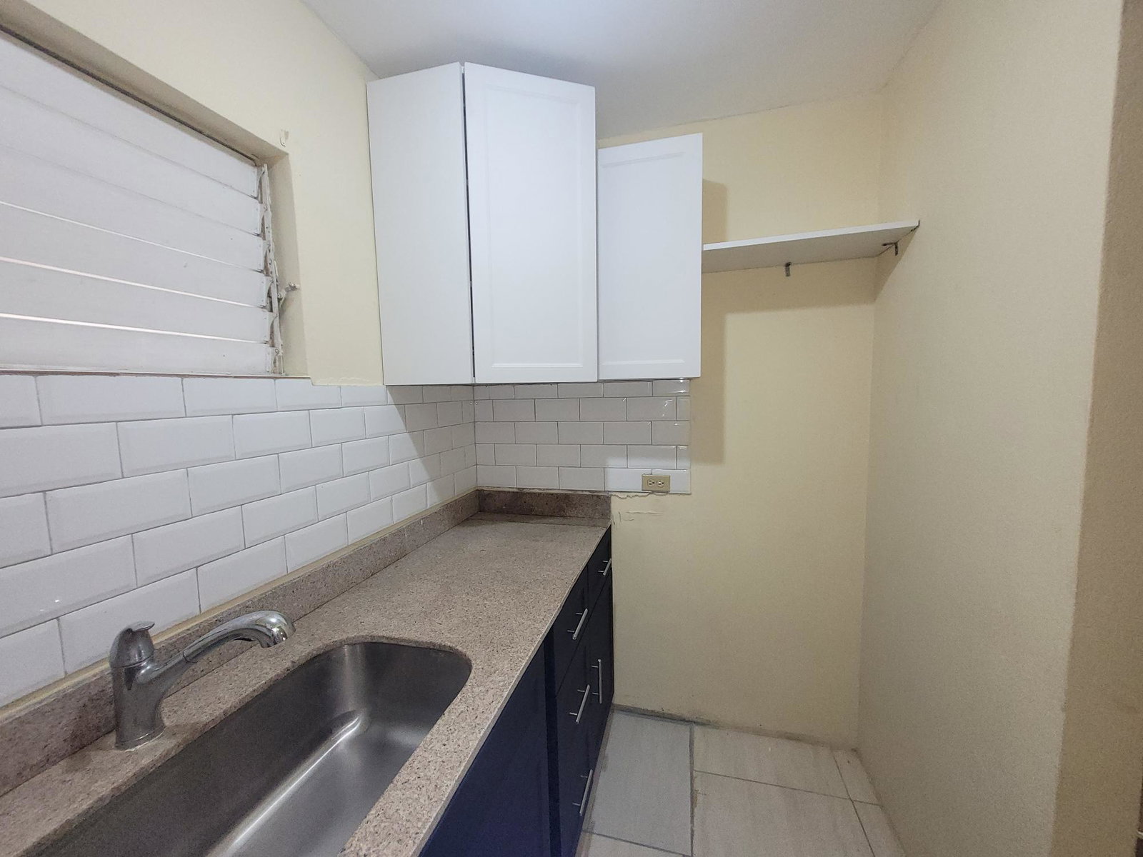Eighth image of 10b-14 Clieveden in Kingston 6, St. Andrew, Jamaica - property is For Rent