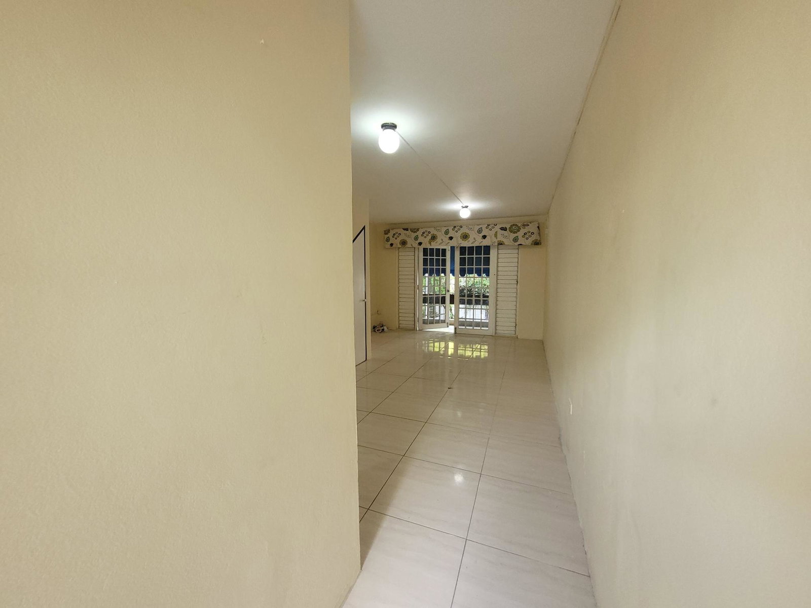 Ninth image of 10b-14 Clieveden in Kingston 6, St. Andrew, Jamaica - property is For Rent