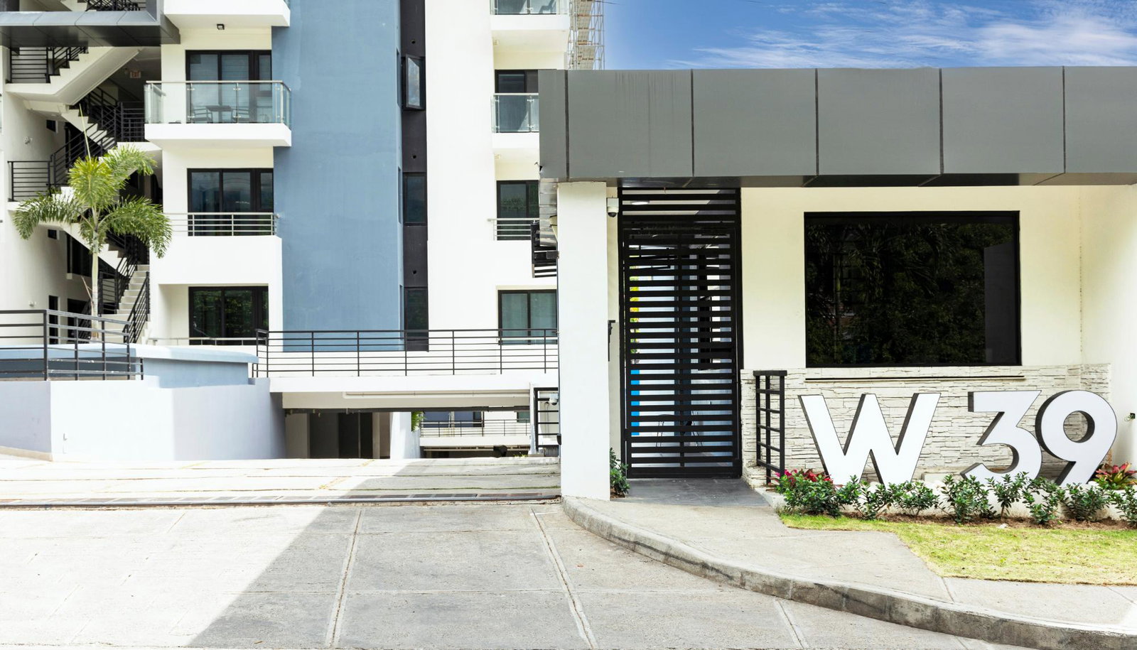 Modern-2-Bed-Apartment-for-Rent-in-Liguanea-St.-Andrew-39-Wellington-Drive Second image of B002-39 Wellington Drive in Kingston 6, St. Andrew, Jamaica - property is For Rent