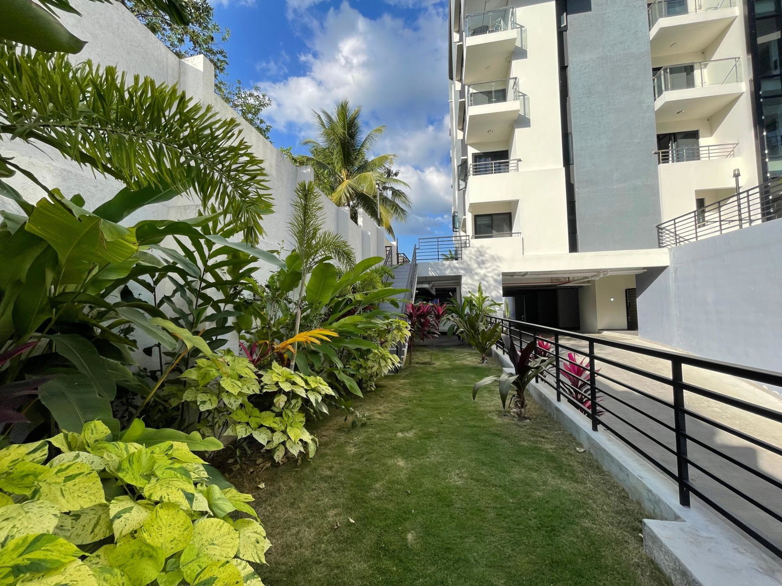 Modern-2-Bed-Apartment-for-Rent-in-Liguanea-St.-Andrew-39-Wellington-Drive Twenty-Fourth image of B002-39 Wellington Drive in Kingston 6, St. Andrew, Jamaica - property is For Rent