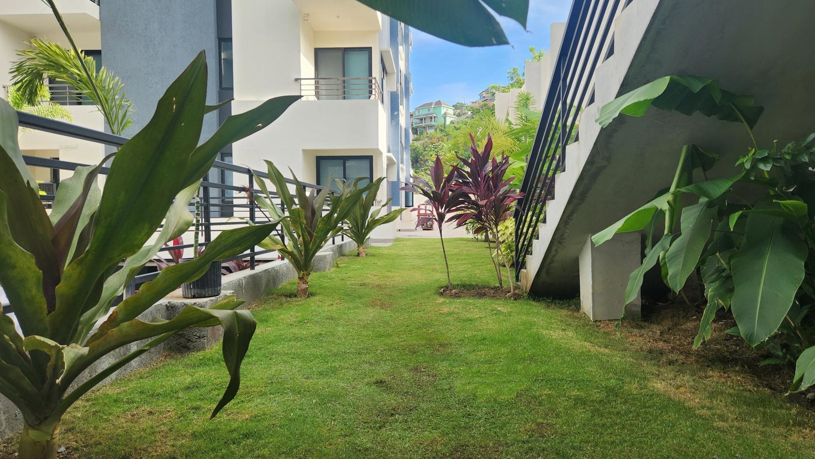 Modern-2-Bed-Apartment-for-Rent-in-Liguanea-St.-Andrew-39-Wellington-Drive Twenty-Fifth image of B002-39 Wellington Drive in Kingston 6, St. Andrew, Jamaica - property is For Rent