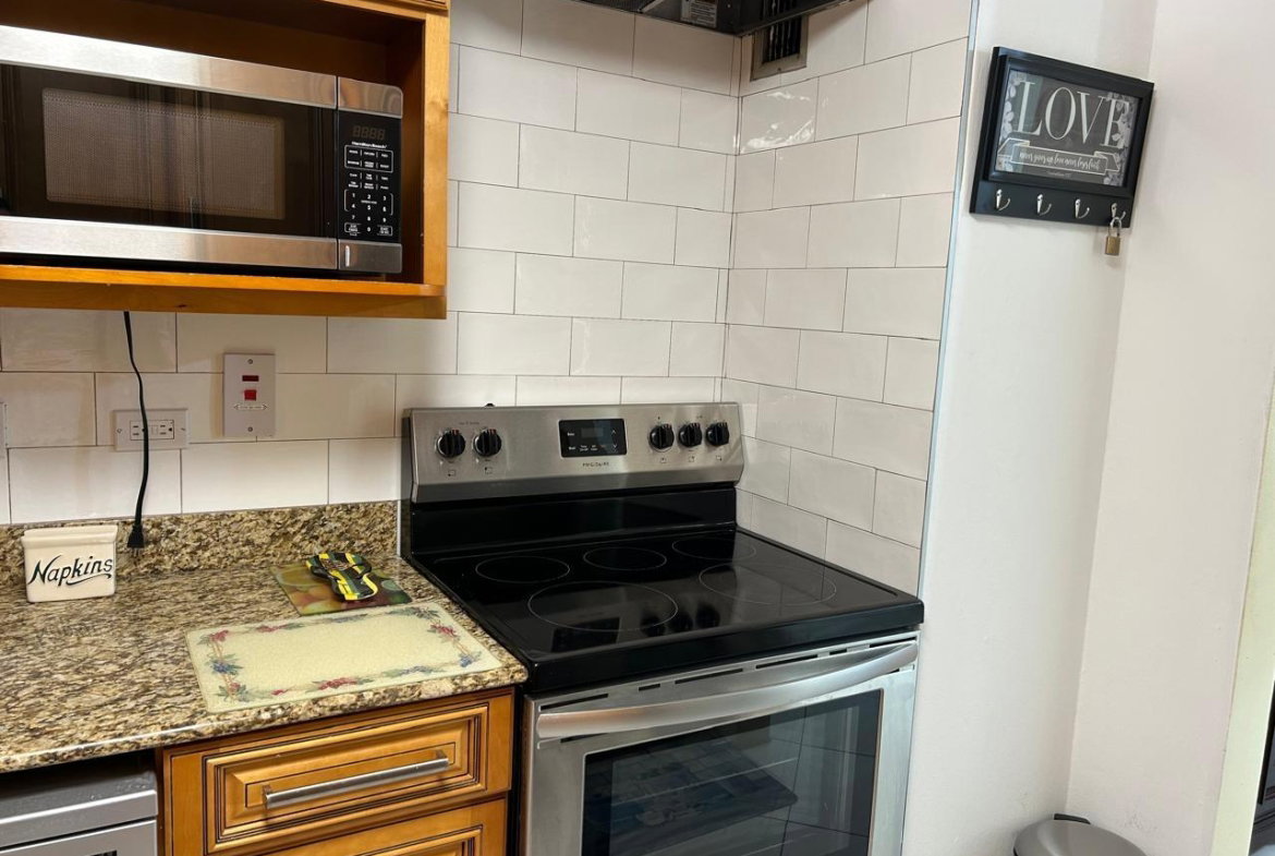 Thirteenth image of Apt 3e-17 Kingsway in Kingston 10, St. Andrew, Jamaica - property is For Rent