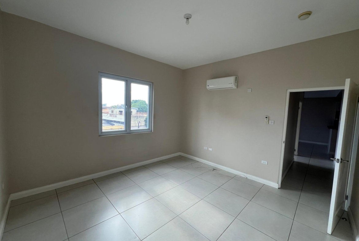 Thirteenth image of 212- 2 6 Comlin Bank Road in Kingston 5, St. Andrew, Jamaica - property is For Rent