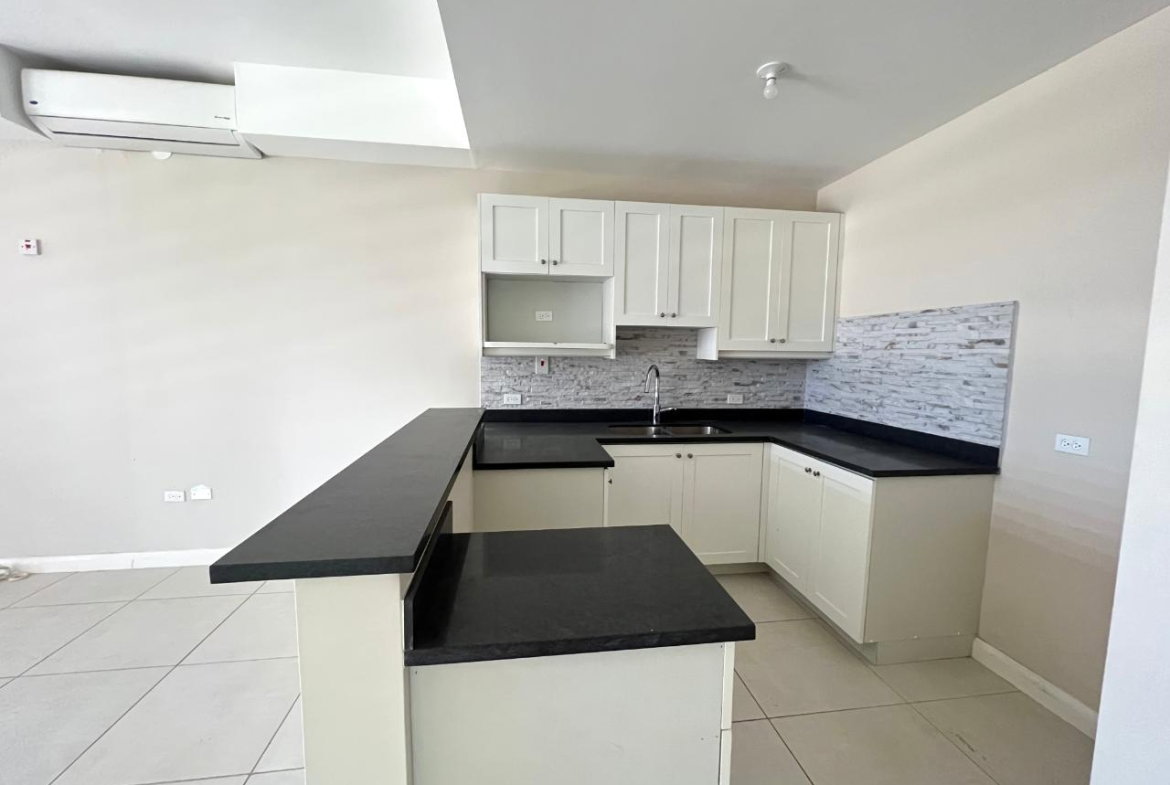 Third image of 212- 2 6 Comlin Bank Road in Kingston 5, St. Andrew, Jamaica - property is For Rent