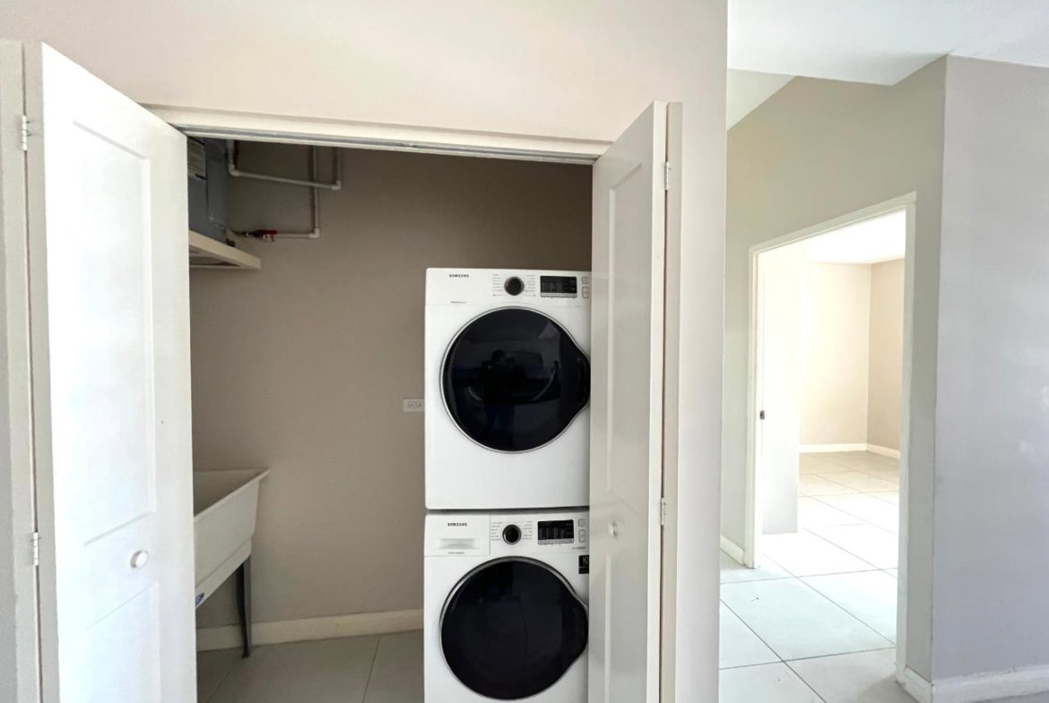 Fourth image of 212- 2 6 Comlin Bank Road in Kingston 5, St. Andrew, Jamaica - property is For Rent