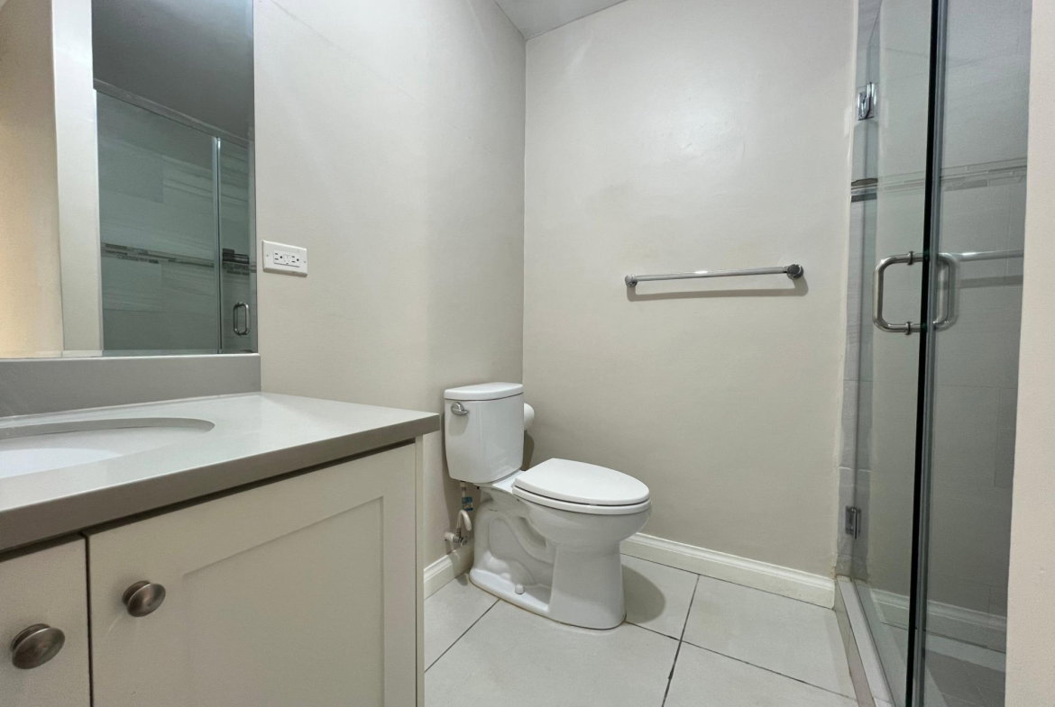 Sixth image of 212- 2 6 Comlin Bank Road in Kingston 5, St. Andrew, Jamaica - property is For Rent