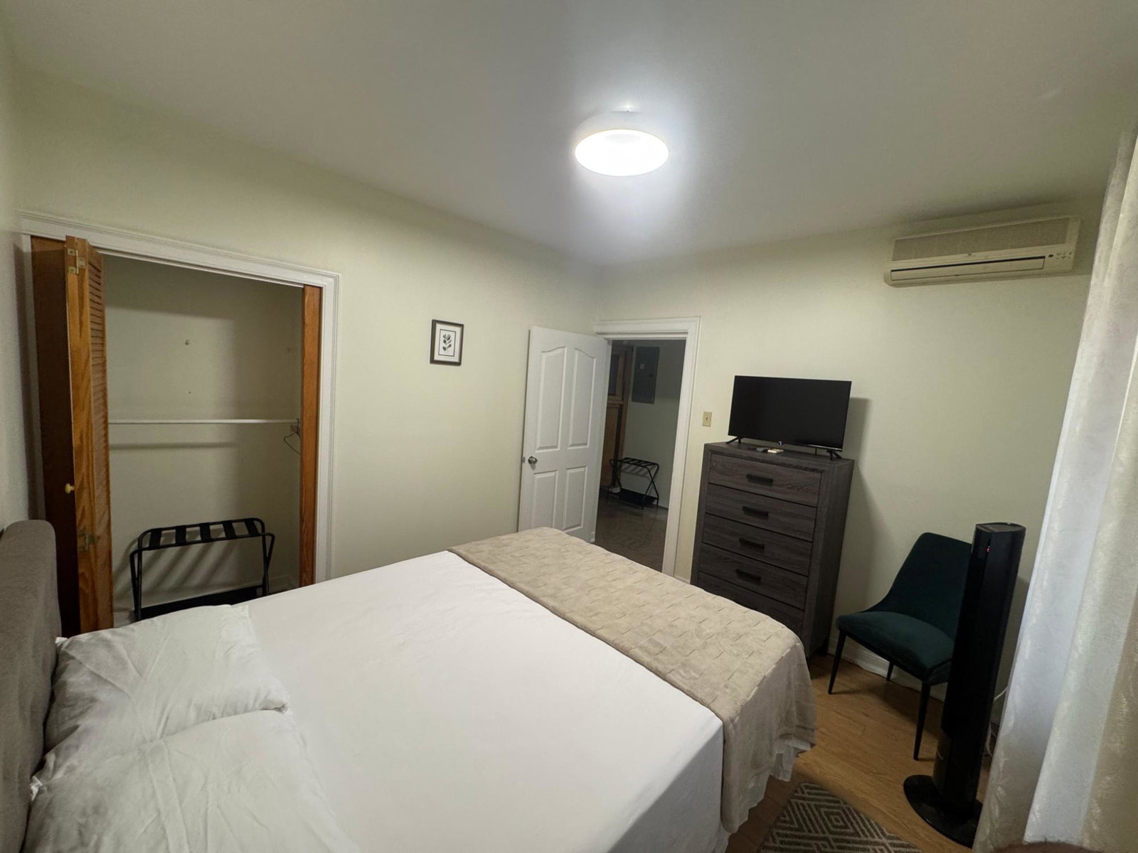 Modern-2-Bedroom-Apartment-for-Rent-in-Liguanea-St.-Andrew-Jamaica Fifth image of 14-9 Ottawa Avenue in Kingston 6, St. Andrew, Jamaica - property is For Rent