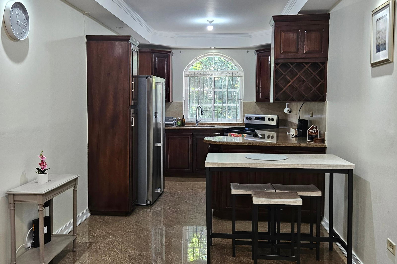 Modern-2-Bedroom-Apartment-for-Rent-in-Liguanea-St.-Andrew-Jamaica Seventh image of 14-9 Ottawa Avenue in Kingston 6, St. Andrew, Jamaica - property is For Rent