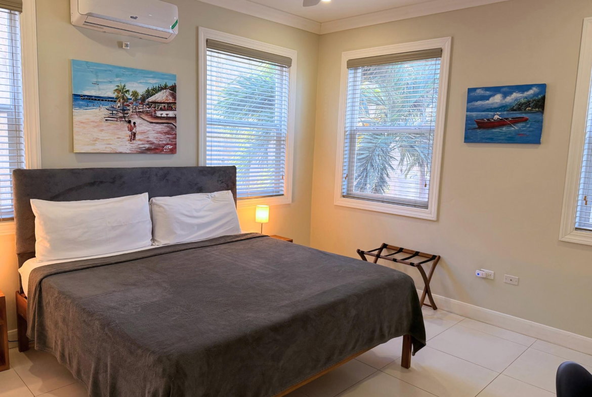 Twenty-Seventh image of D2- Ocean Spring in Reading, St. James, Jamaica - property is For Rent