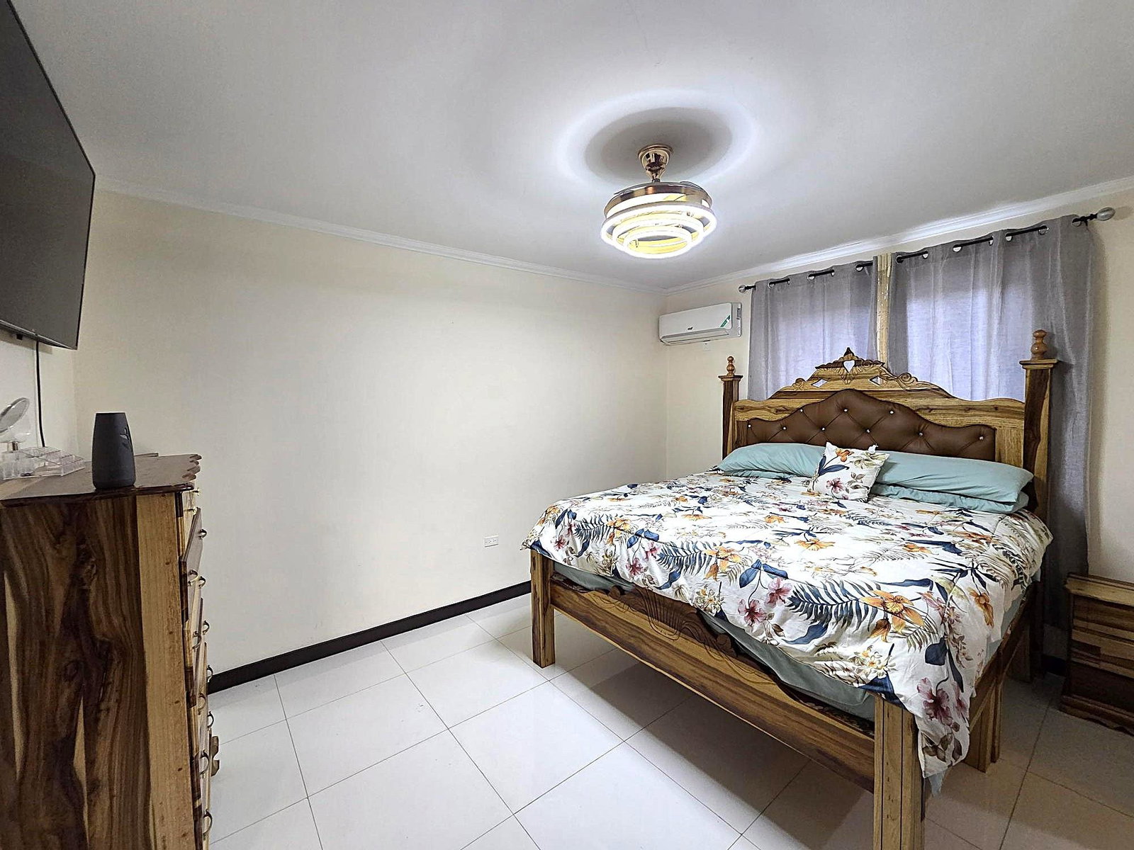 Sixteenth image of 17-1 Fairway Avenue, in Kingston 5, St. Andrew, Jamaica - property is For Rent