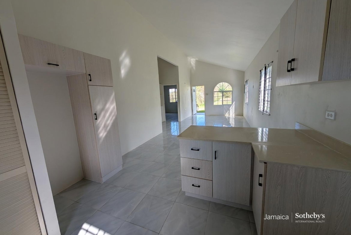 Seventh image of 263 Alba Drive in Discovery Bay, St. Ann, Jamaica - property is For Rent