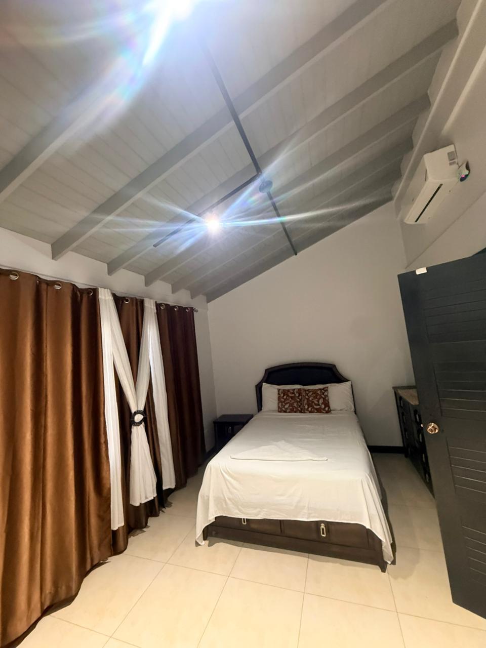 Fourteenth image of 3-2 Cunningham Avenue in Kingston 6, St. Andrew, Jamaica - property is For Rent
