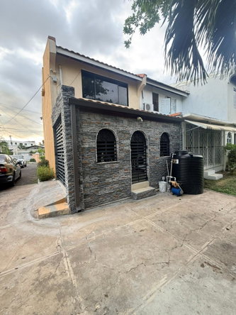 Eighteenth image of 3-2 Cunningham Avenue in Kingston 6, St. Andrew, Jamaica - property is For Rent