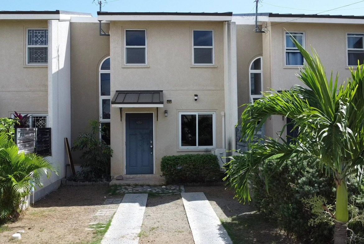 First image of le Bermonde in Greater Portmore, St. Catherine, Jamaica - property is For Rent