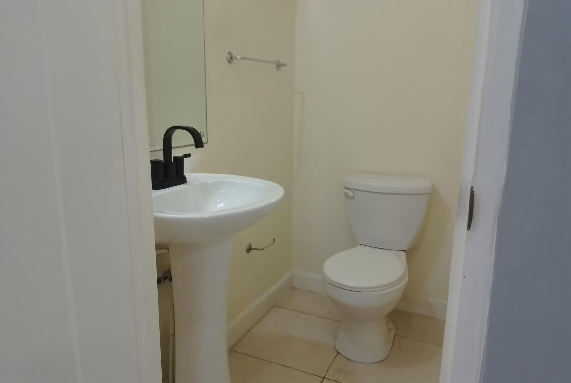 Fifteenth image of le Bermonde in Greater Portmore, St. Catherine, Jamaica - property is For Rent