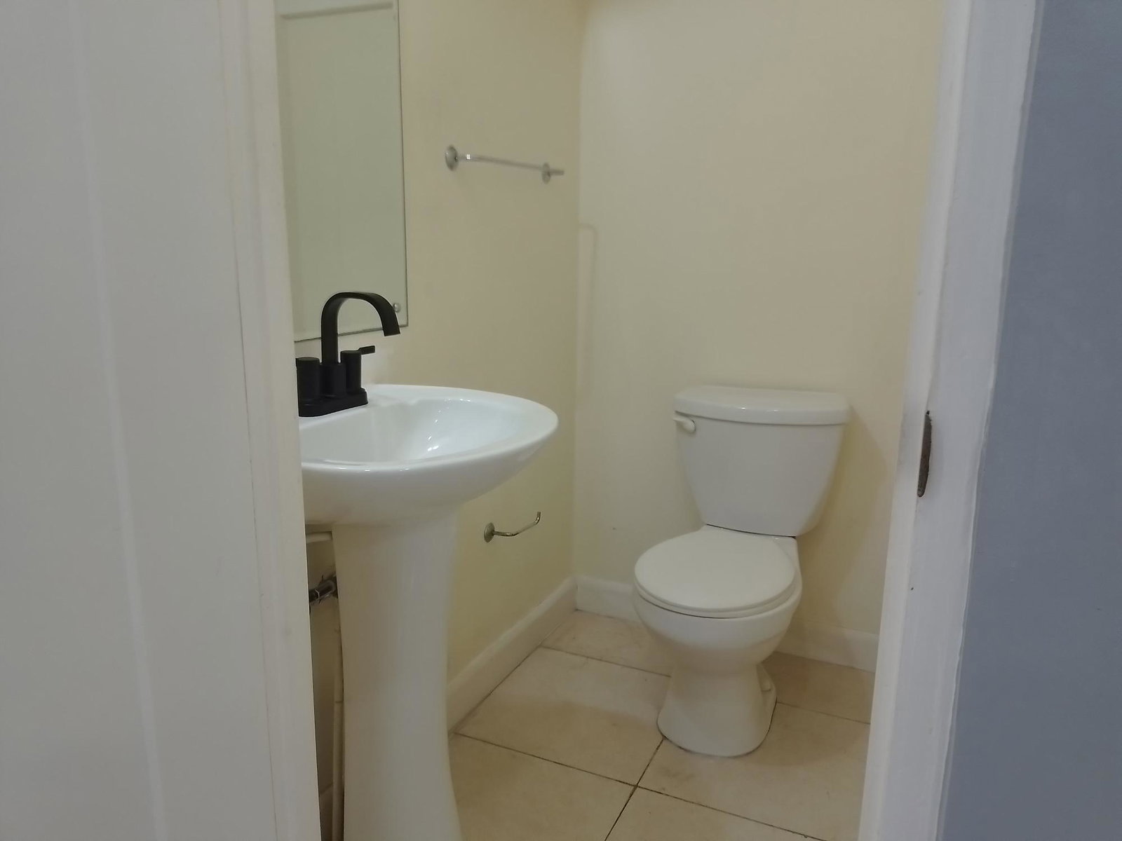 Fifteenth image of le Bermonde in Greater Portmore, St. Catherine, Jamaica - property is For Rent