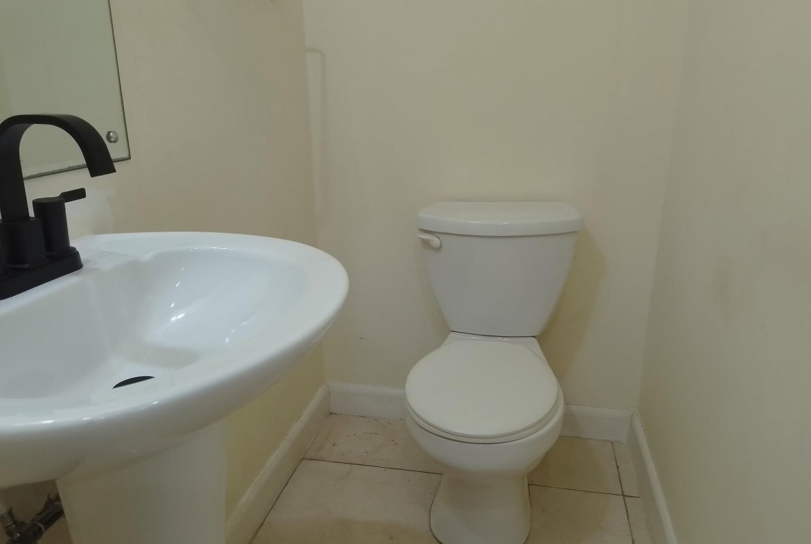 Sixteenth image of le Bermonde in Greater Portmore, St. Catherine, Jamaica - property is For Rent