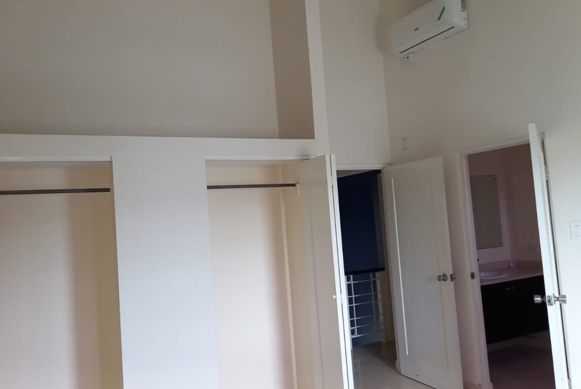 Twenty-Fourth image of le Bermonde in Greater Portmore, St. Catherine, Jamaica - property is For Rent