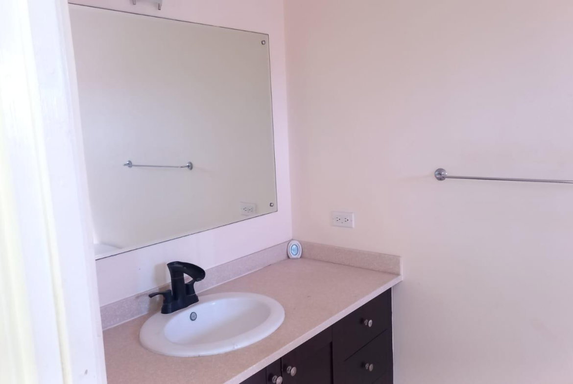 Twenty-Fifth image of le Bermonde in Greater Portmore, St. Catherine, Jamaica - property is For Rent