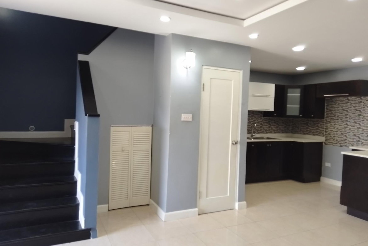 Seventh image of le Bermonde in Greater Portmore, St. Catherine, Jamaica - property is For Rent