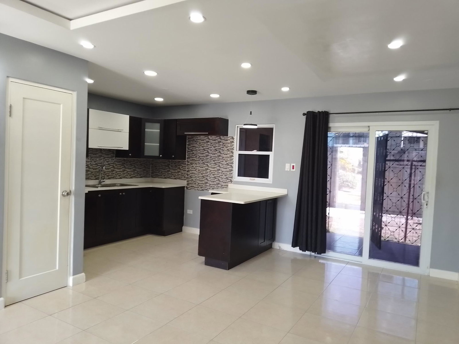 Eighth image of le Bermonde in Greater Portmore, St. Catherine, Jamaica - property is For Rent