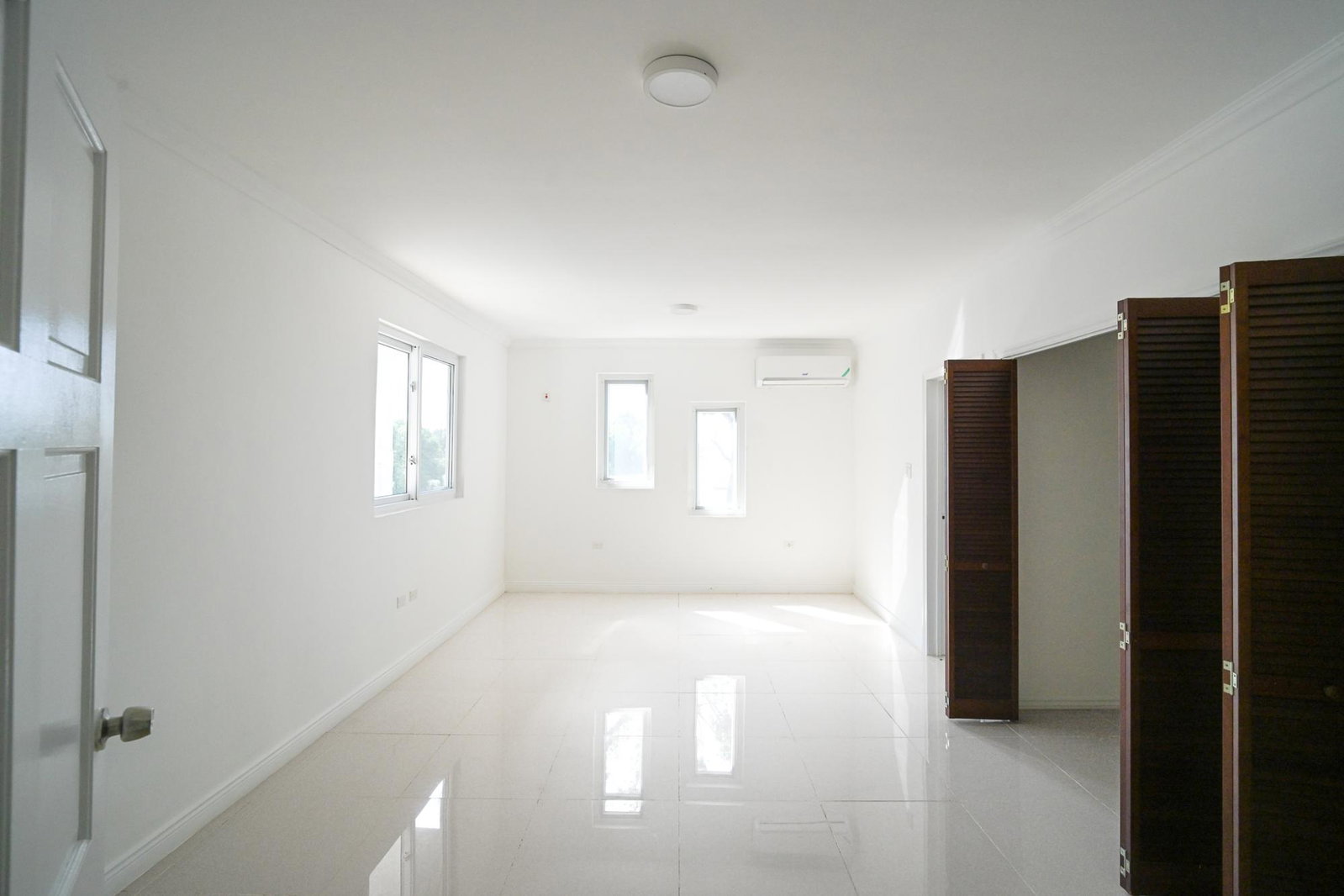 Modern-3-Bedroom-Apartment-for-Rent-in-Fairway-Avenue-St.-Andrew-Jamaica Thirteenth image of Apt 12-1 Fairway Avenue in Kingston 6, St. Andrew, Jamaica - property is For Rent