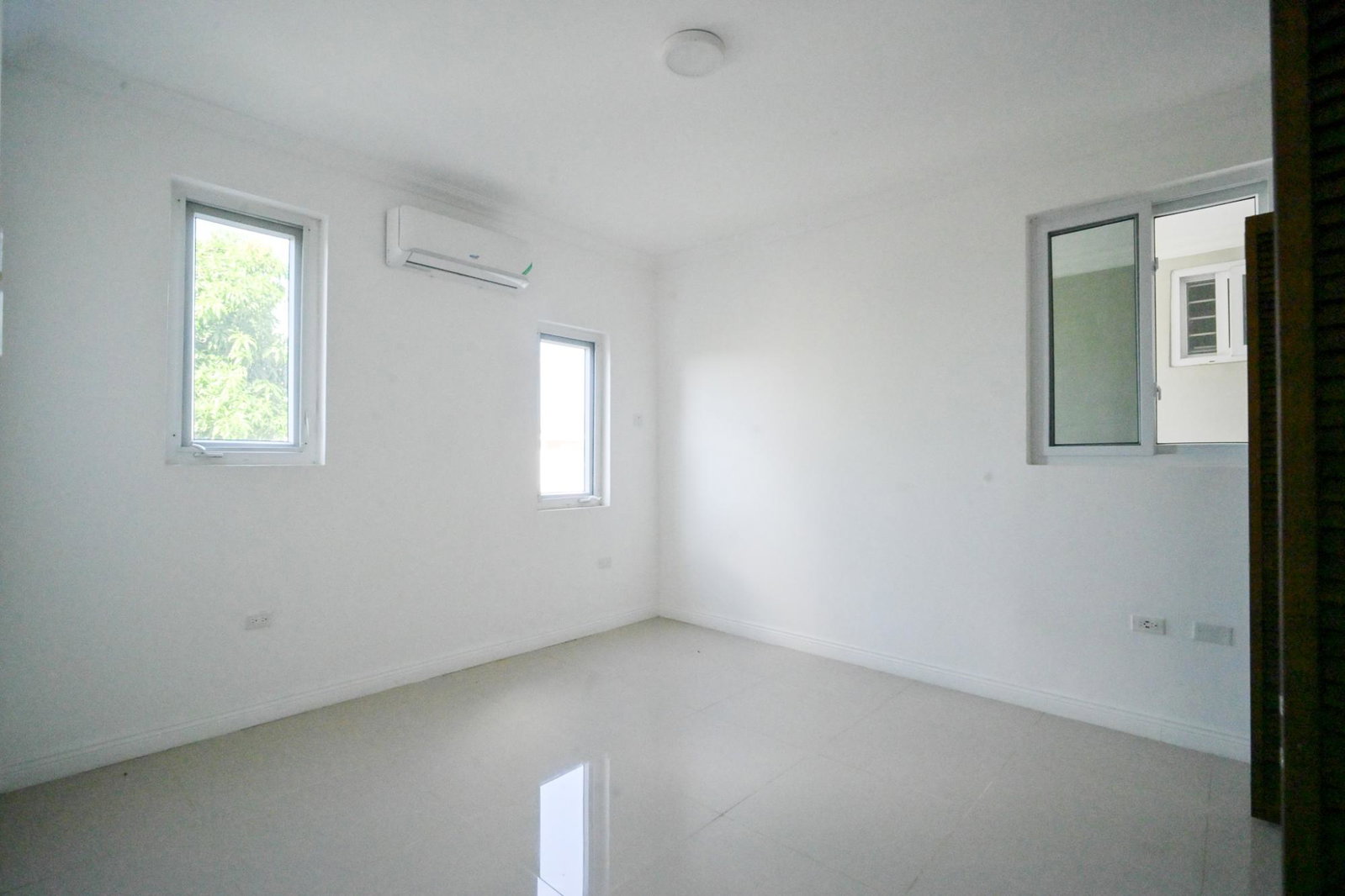 Modern-3-Bedroom-Apartment-for-Rent-in-Fairway-Avenue-St.-Andrew-Jamaica Eighth image of Apt 12-1 Fairway Avenue in Kingston 6, St. Andrew, Jamaica - property is For Rent