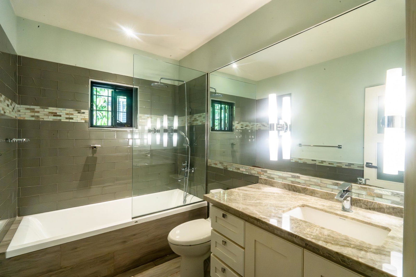 Twelfth image of 3 Biscayne Close in Kingston 8, St. Andrew, Jamaica - property is For Rent