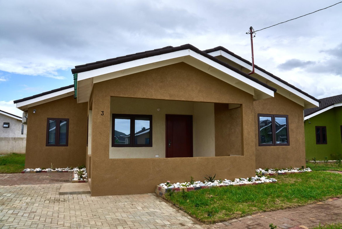Eighth image of 3 Oak Estate Phase 1 in Bernard Lodge, St. Catherine, Jamaica - property is For Rent
