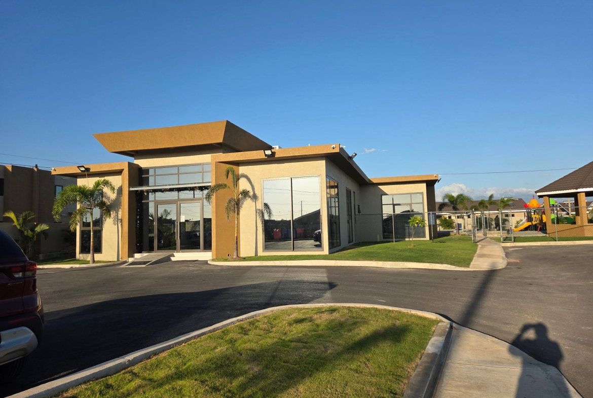 Second image of 88 Oak Estate in Portmore Mall, St. Catherine, Jamaica - property is For Rent