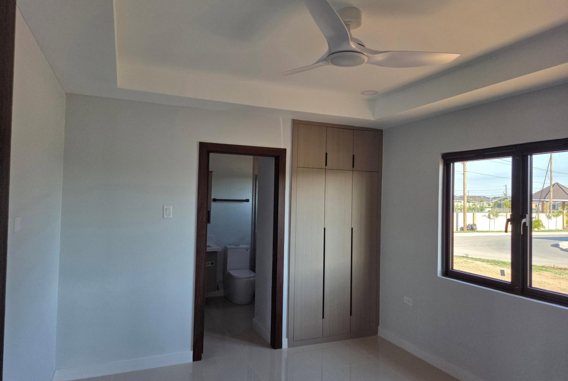 Thirteenth image of 88 Oak Estate in Portmore Mall, St. Catherine, Jamaica - property is For Rent