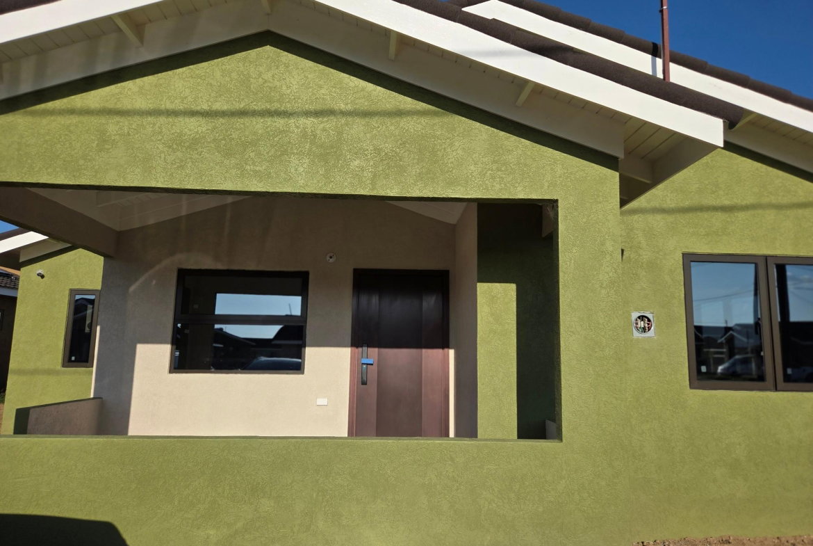 Fifth image of 88 Oak Estate in Portmore Mall, St. Catherine, Jamaica - property is For Rent