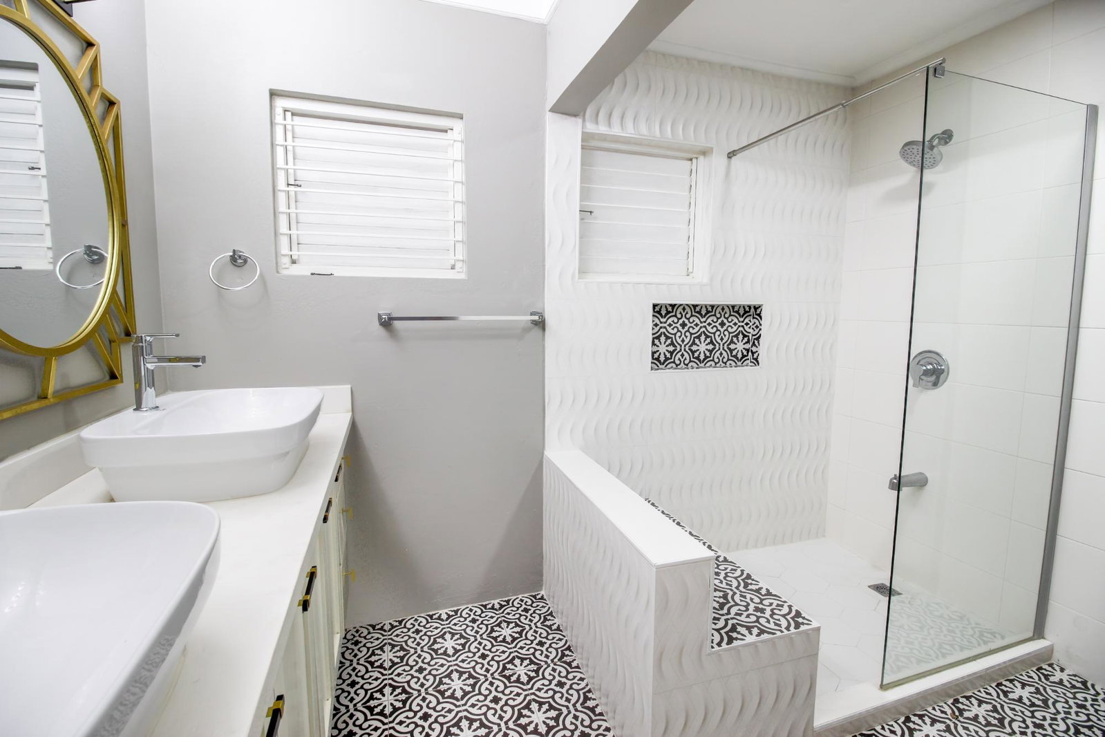 First image of 9-1 Waterworks Road in Kingston 8, St. Andrew, Jamaica - property is For Rent