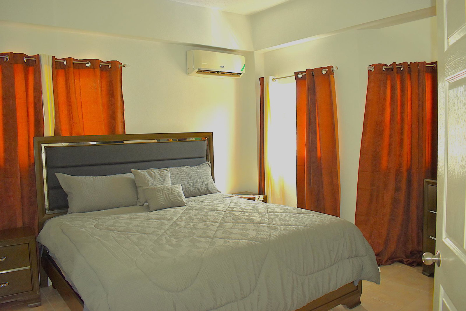 Fourteenth image of 19- Kensington Cres in Kingston 5, St. Andrew, Jamaica - property is For Rent