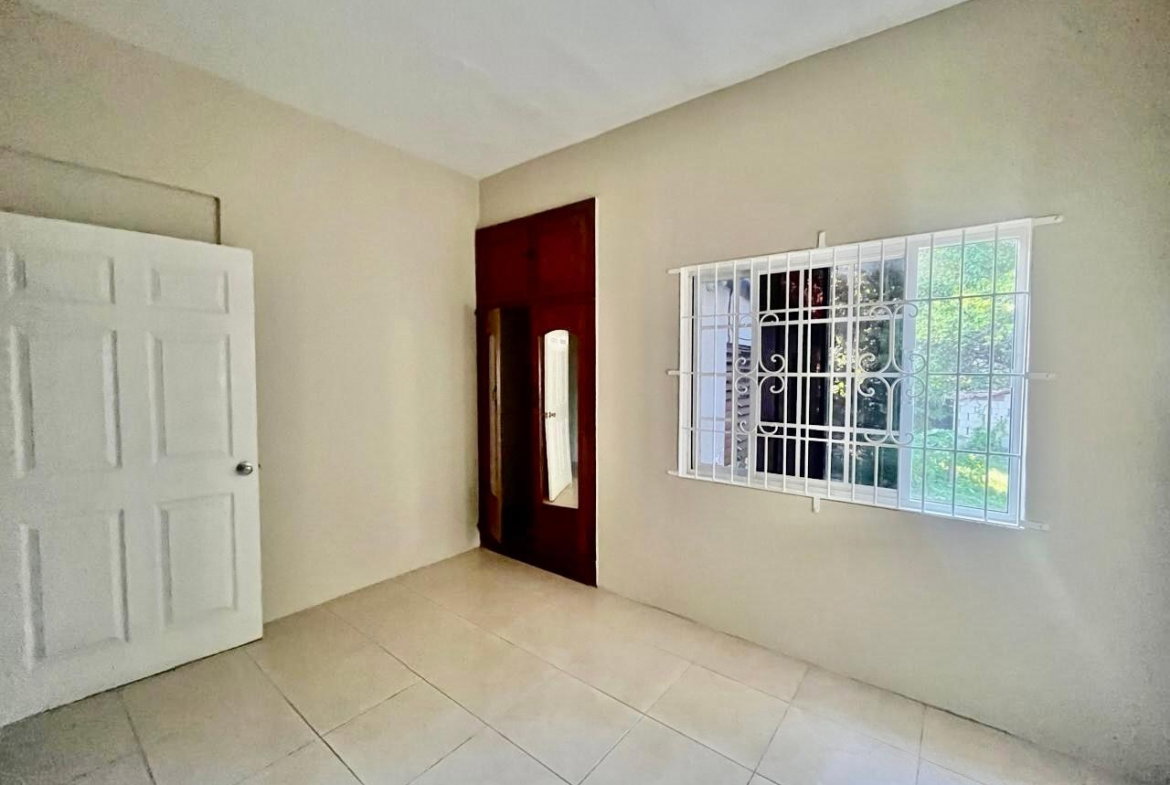 Tenth image of 1 Lounsbury Avenue in Kingston 10, St. Andrew, Jamaica - property is For Rent