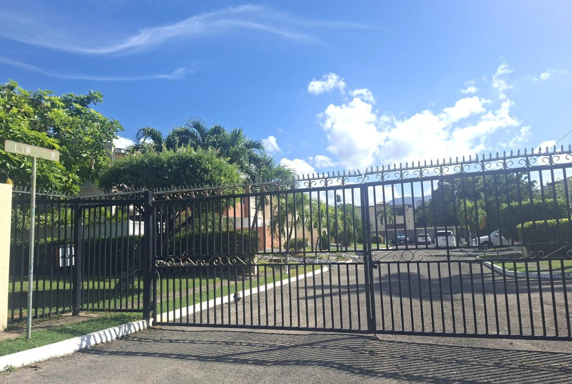 Twenty-First image of 7-2 Hollywood Road in Kingston 6, St. Andrew, Jamaica - property is For Rent