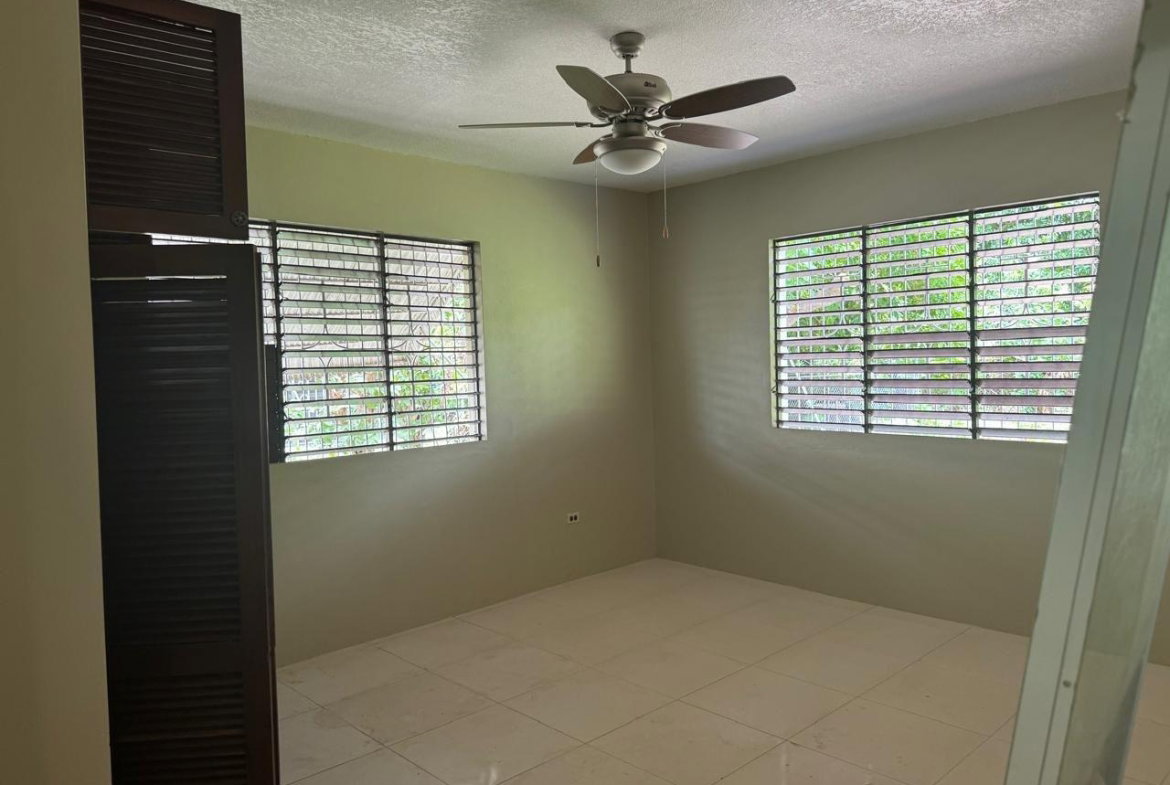 Ninth image of Druesdale Avenue in Kingston 19, St. Andrew, Jamaica - property is For Rent