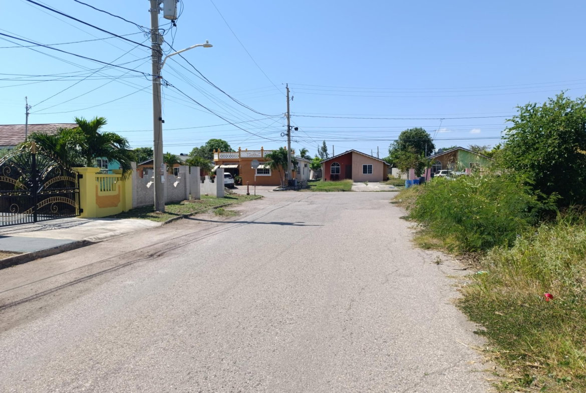 Second image of 813 New Habour Village 1 in Old Harbour, St. Catherine, Jamaica - property is For Rent